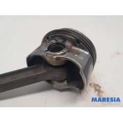 Renault - Megane - Connecting rod