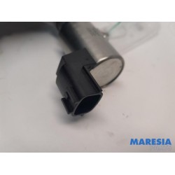 Renault - Megane - Camshaft adjuster