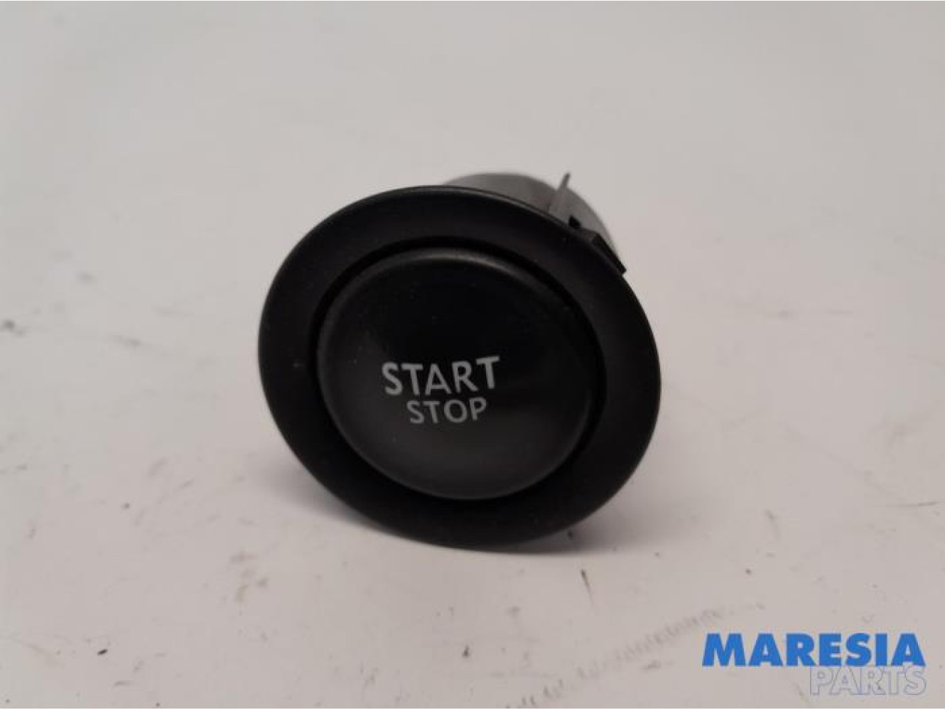 Renault - Grand Scenic - Start/stop switch