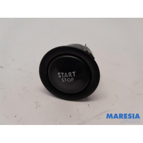 Renault - Grand Scenic - Start/stop switch