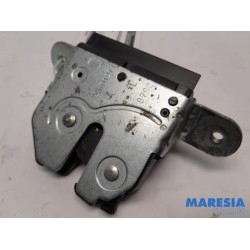Alfa Romeo - Giulietta - Tailgate lock mechanism