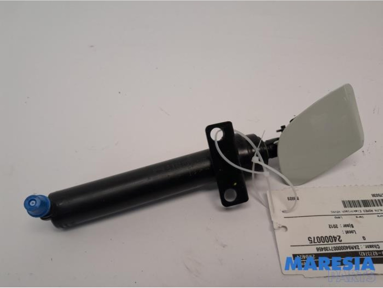 Alfa Romeo - Giulietta - Headlight washer