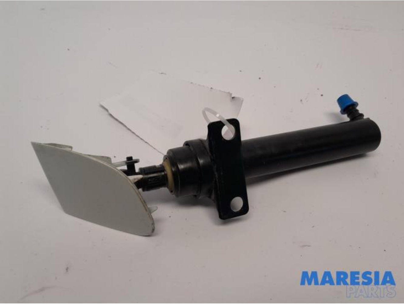 Alfa Romeo - Giulietta - Headlight washer