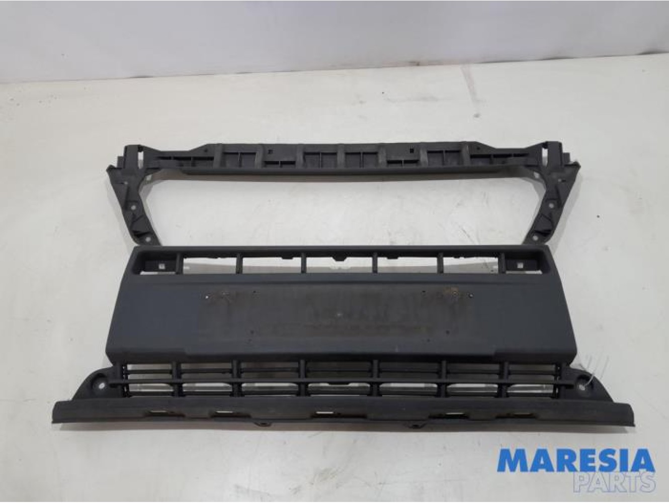 Peugeot - Boxer - Front bumper, central component
