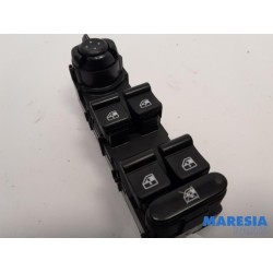 Alfa Romeo - Giulietta - Multi-functional window switch