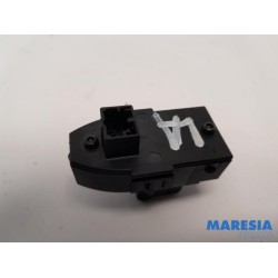 Alfa Romeo - Giulietta - Electric window switch