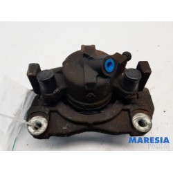 Renault - Megane - Front brake calliper, right