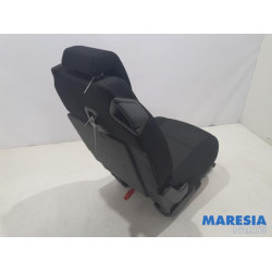 Peugeot - 5008 - Rear seat