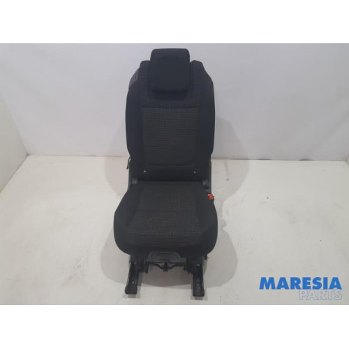 Peugeot - 5008 - Stoel achter