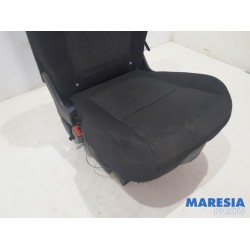Peugeot - 5008 - Rear seat