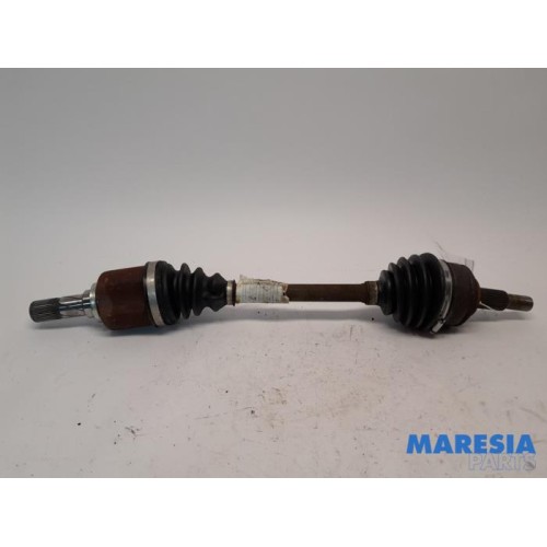 Renault - Megane - Aandrijfas links-voor