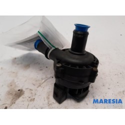 Renault - Megane - Additional water pump