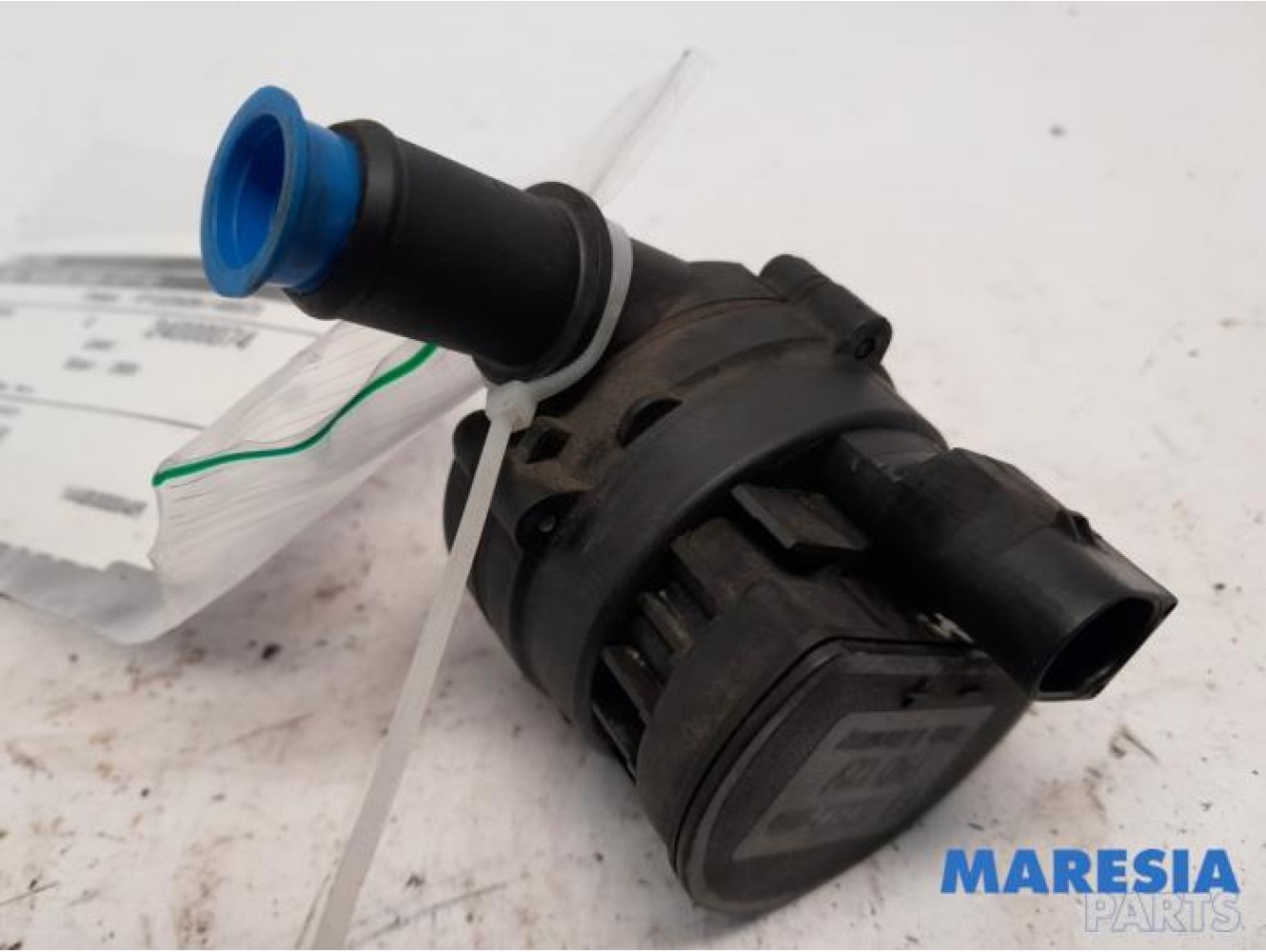 Renault - Megane - Additional water pump