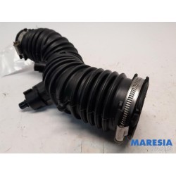 Renault - Megane - Air intake hose