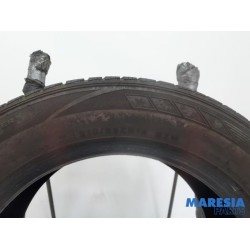 Peugeot - 5008 - Tyre