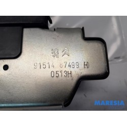 Citroen - C3 - Tailgate lock mechanism