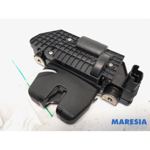 Citroen - C3 - Tailgate lock mechanism