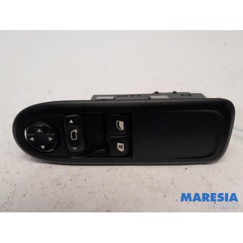Citroen - C3 - Multi-functional window switch
