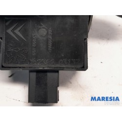 Citroen - C3 - AIH headlight switch