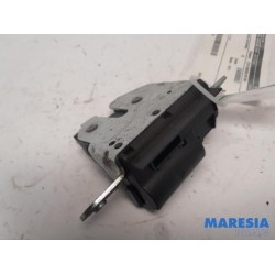 Fiat - Punto - Tailgate lock mechanism