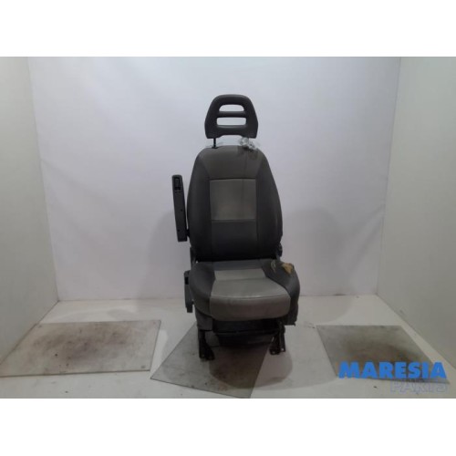 Peugeot - Boxer - Stoel links