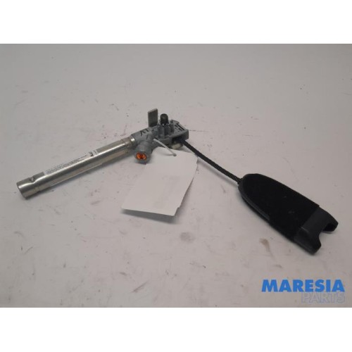 Fiat - Punto - Gordelspanner links