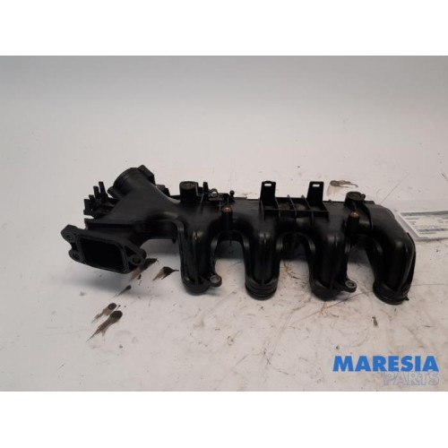 Peugeot - 5008 - Intake manifold