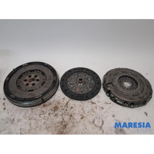 Peugeot - 5008 - Dual mass flywheel