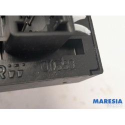 Fiat - Punto - Multi-functional window switch