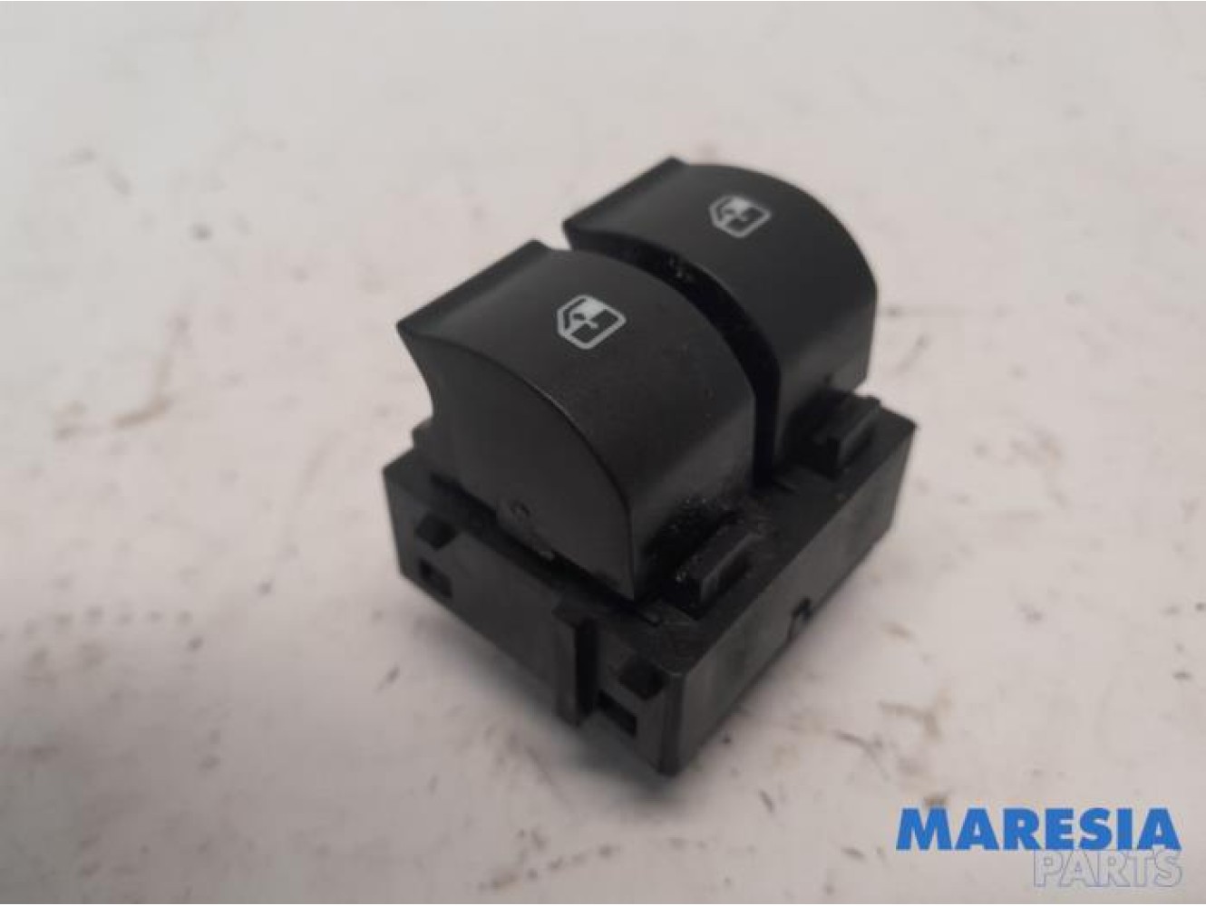Fiat - Punto - Multi-functional window switch