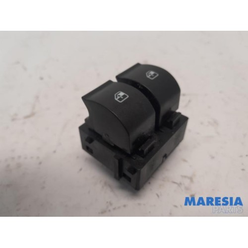 Fiat - Punto - Multi-functional window switch