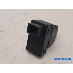 Fiat - Punto - Multi-functional window switch