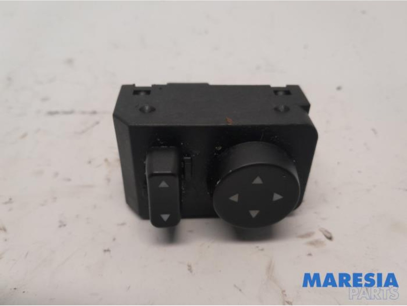 Fiat - Punto - Mirror switch