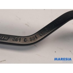 Fiat - Punto - Front wiper arm