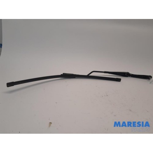 Fiat - Punto - Front wiper arm