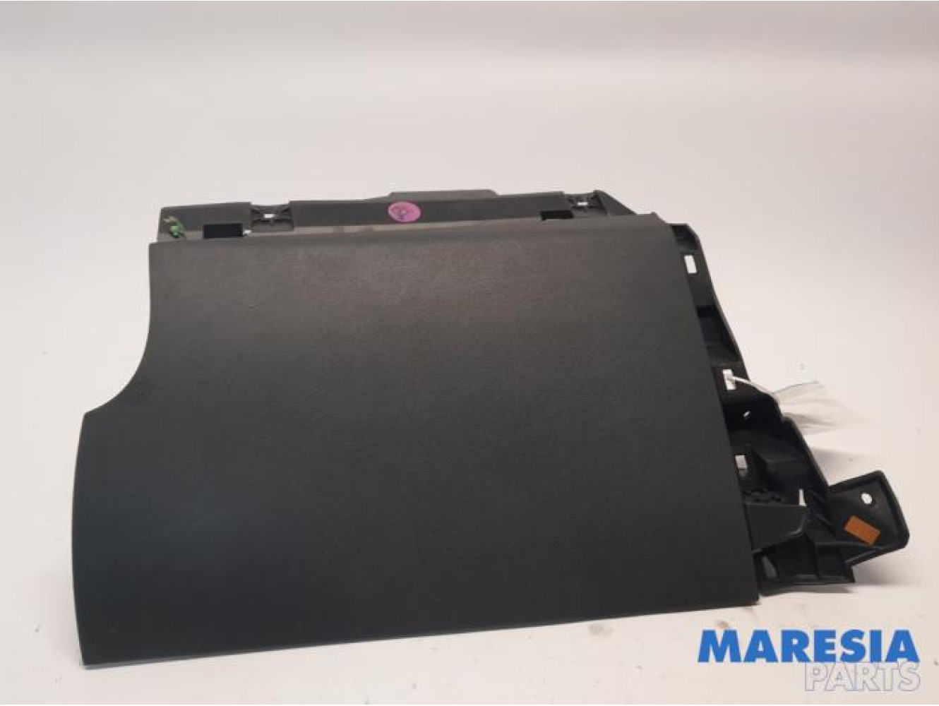 Peugeot - 508 - Glovebox