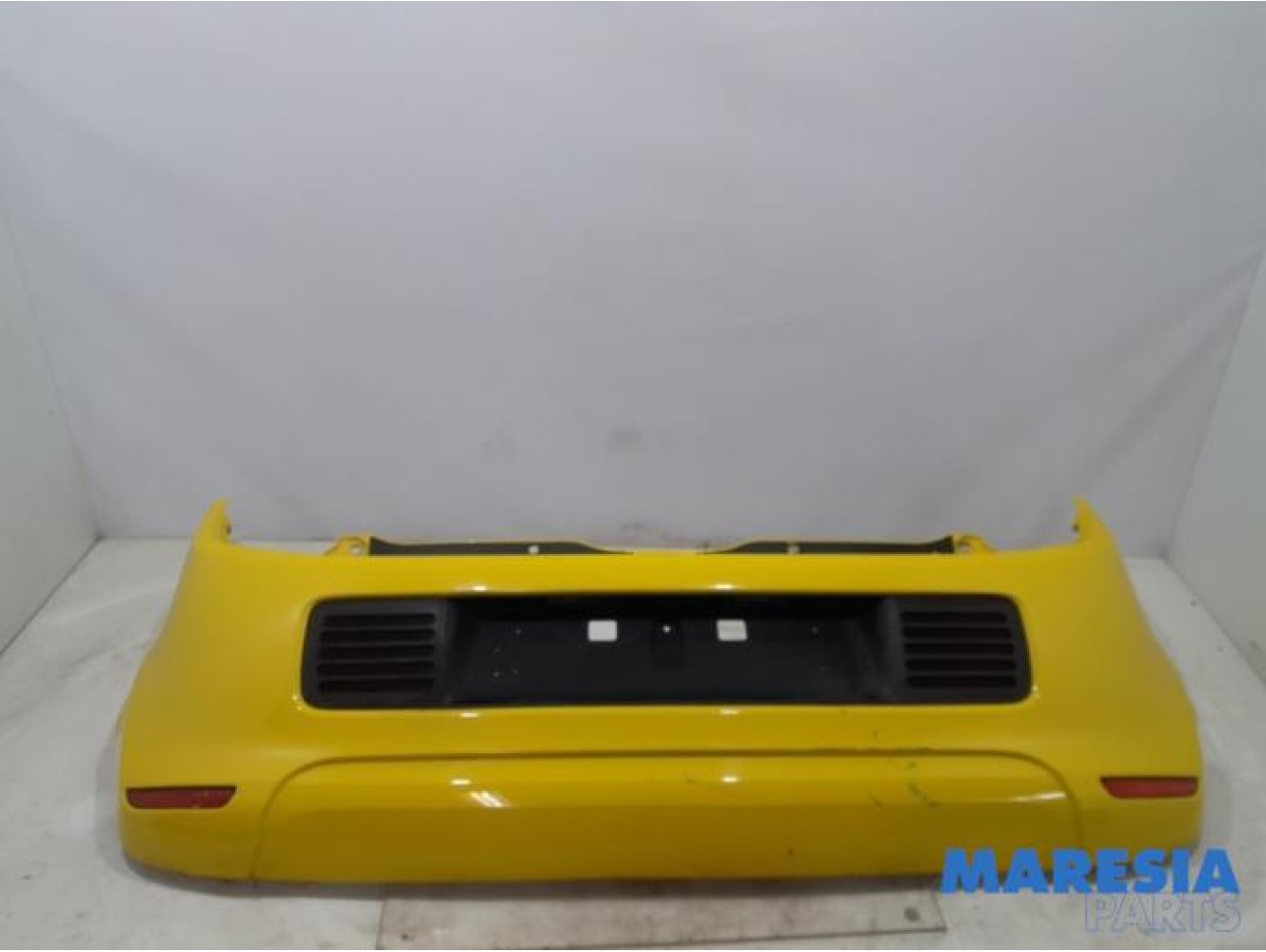 Renault - Twingo - Rear bumper