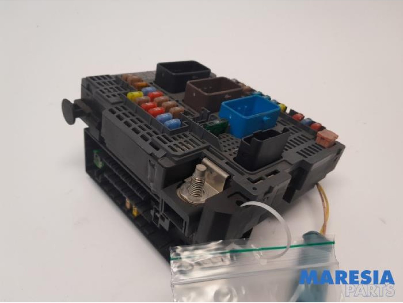 Peugeot - 508 - Fuse box