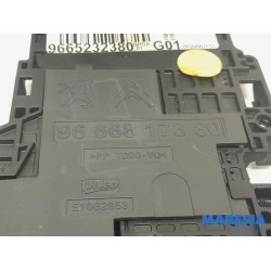 Peugeot - 508 - Fuse box