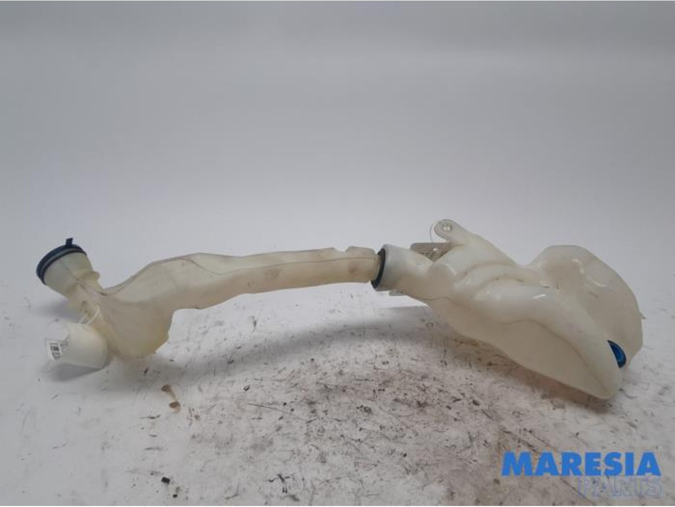 Citroen - C3 - Front windscreen washer reservoir