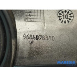 Peugeot - 5008 - Tank cap cover