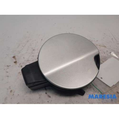 Peugeot - 5008 - Tank Klep