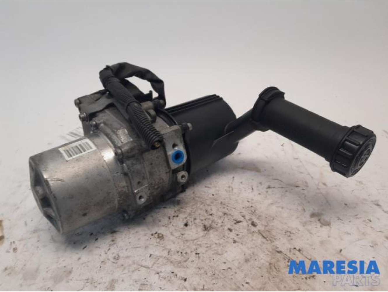 Peugeot - 5008 - Power steering pump