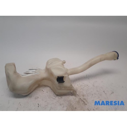 Peugeot - 5008 - Front windscreen washer reservoir