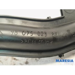 Peugeot - 308 - Wasserrohr