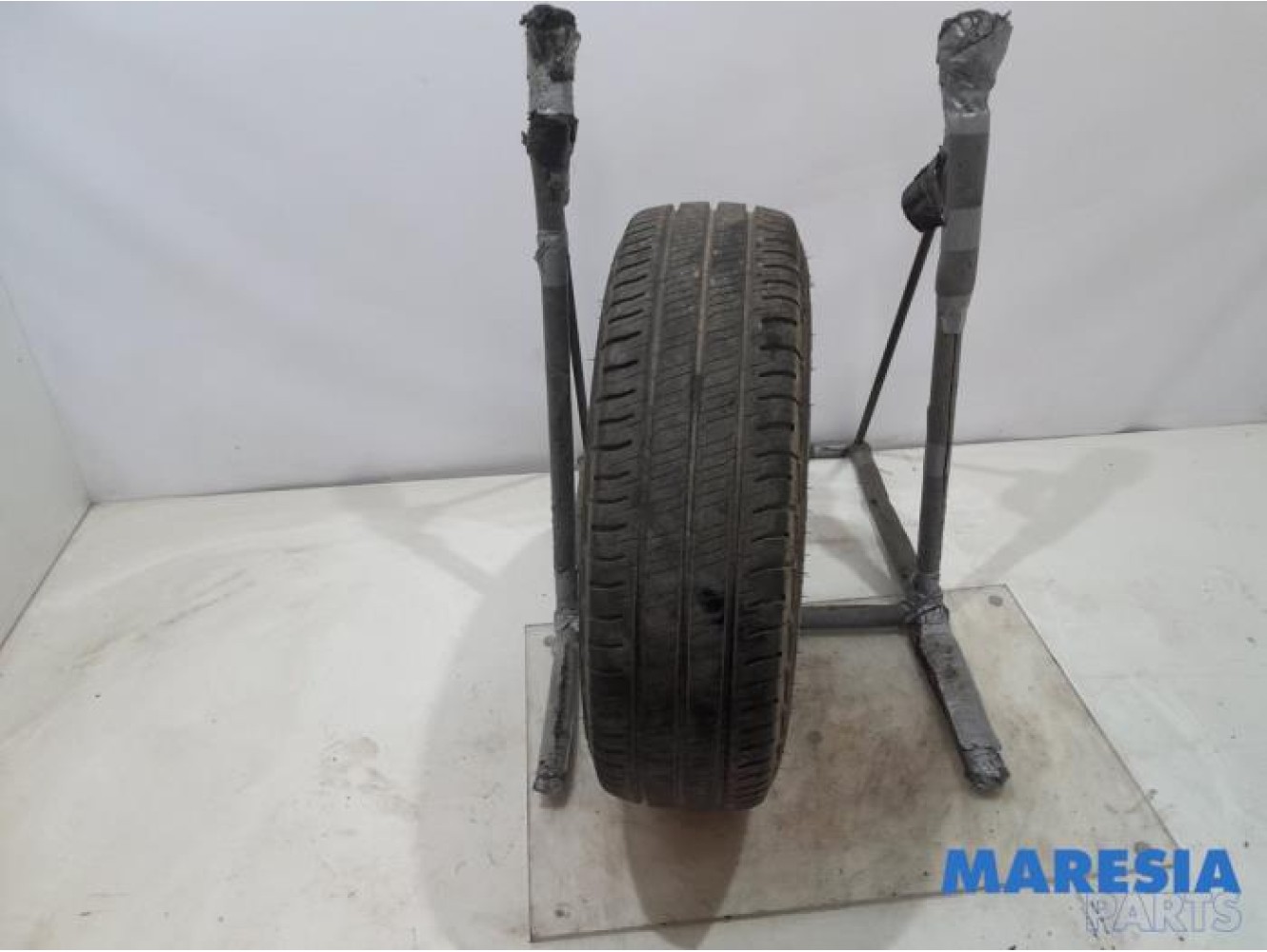 Peugeot - Boxer - Tyre