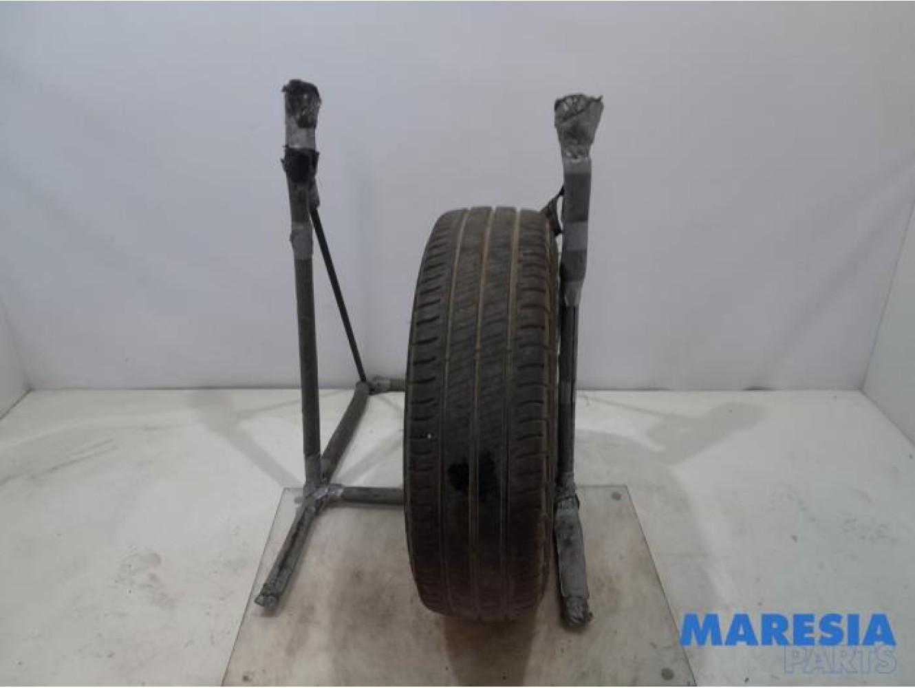 Peugeot - Boxer - Tyre