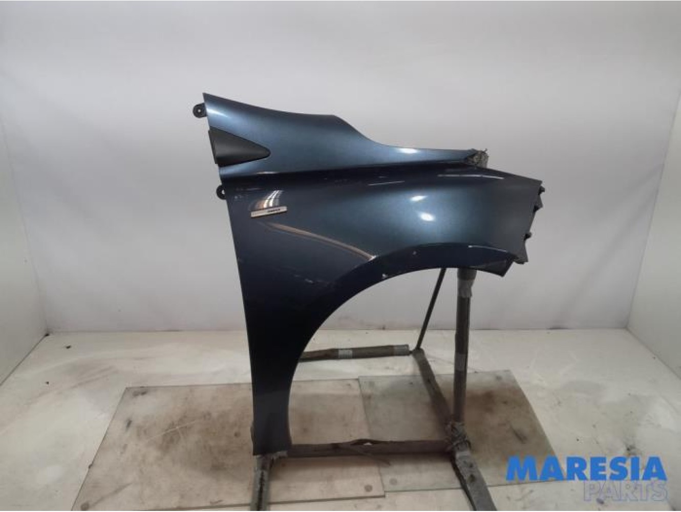 Renault - ZOE - Front wing, right