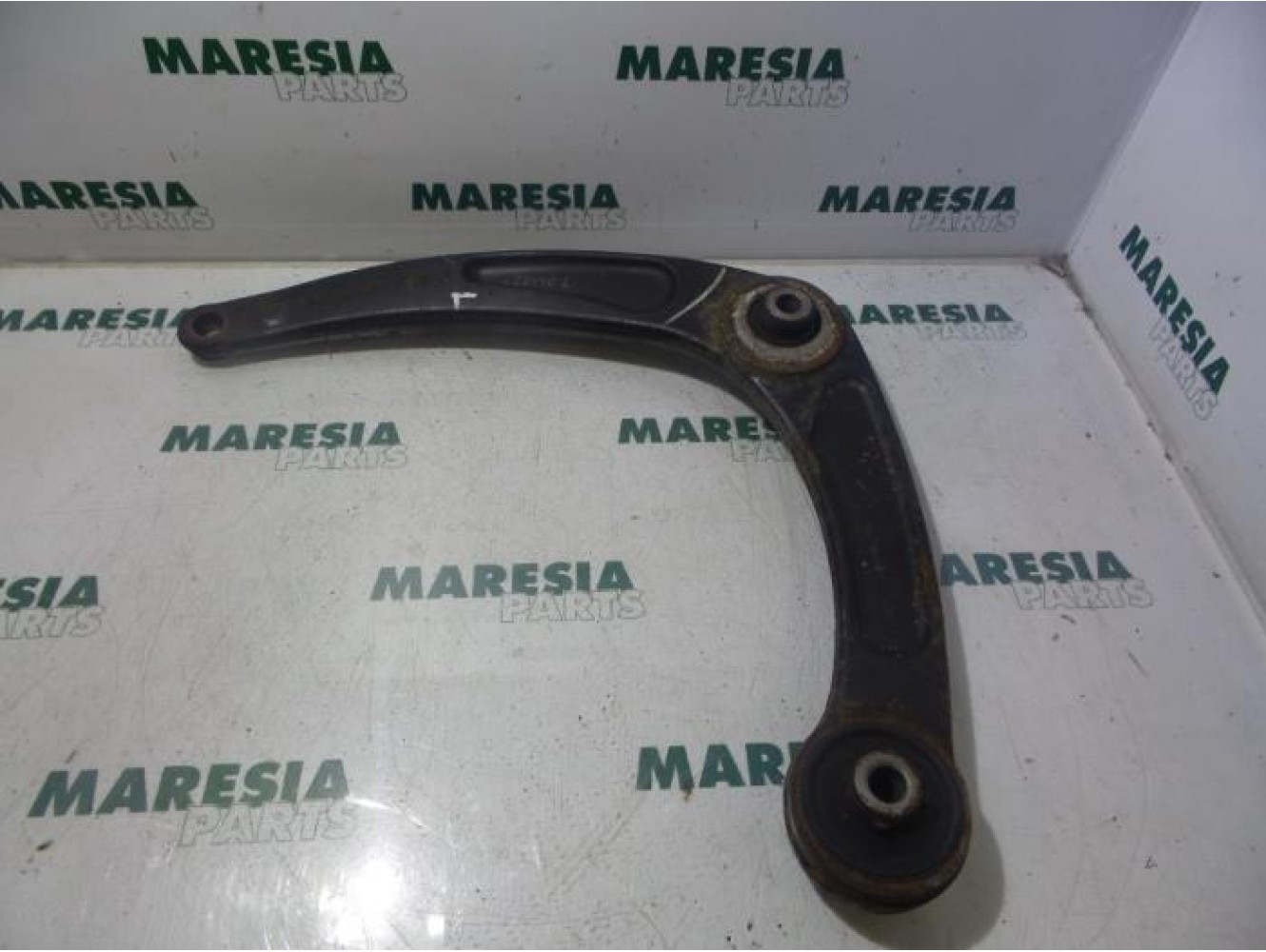 Peugeot - 307 - Front lower wishbone, left
