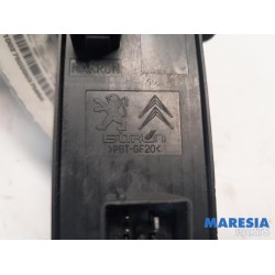 Peugeot - 508 - Multi-functional window switch